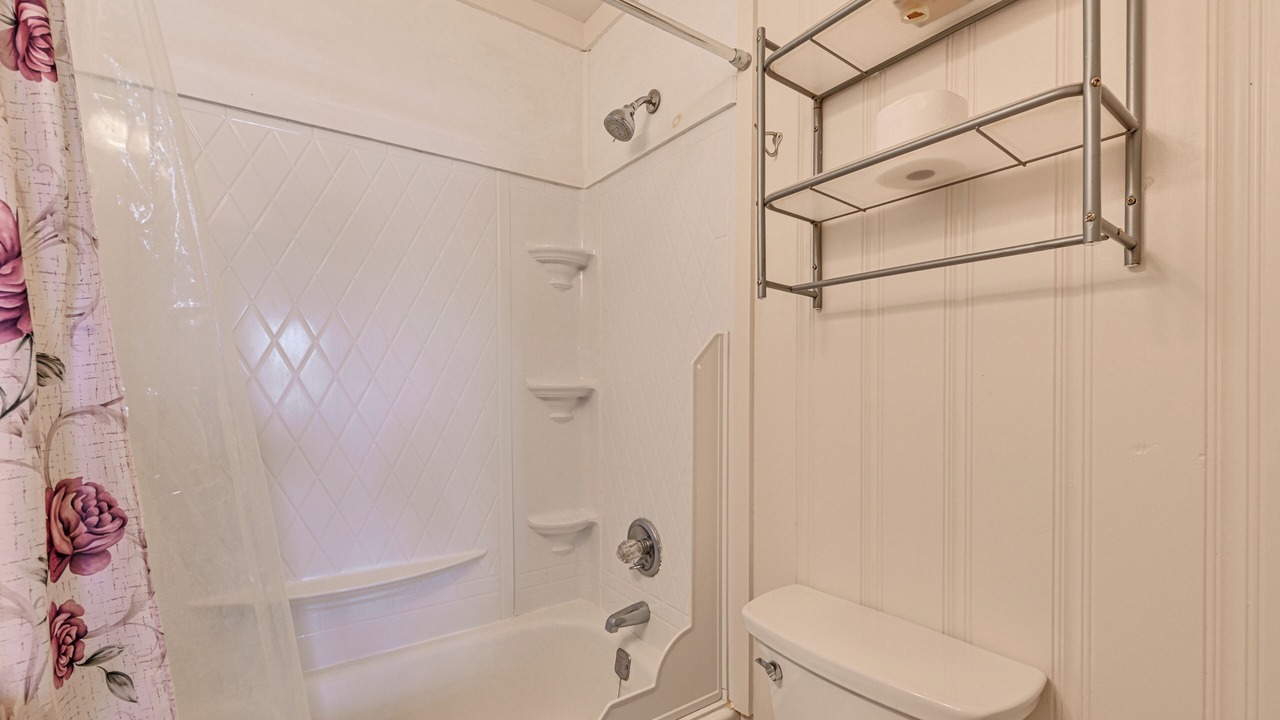 Photo of Bathroom in Mayhew
