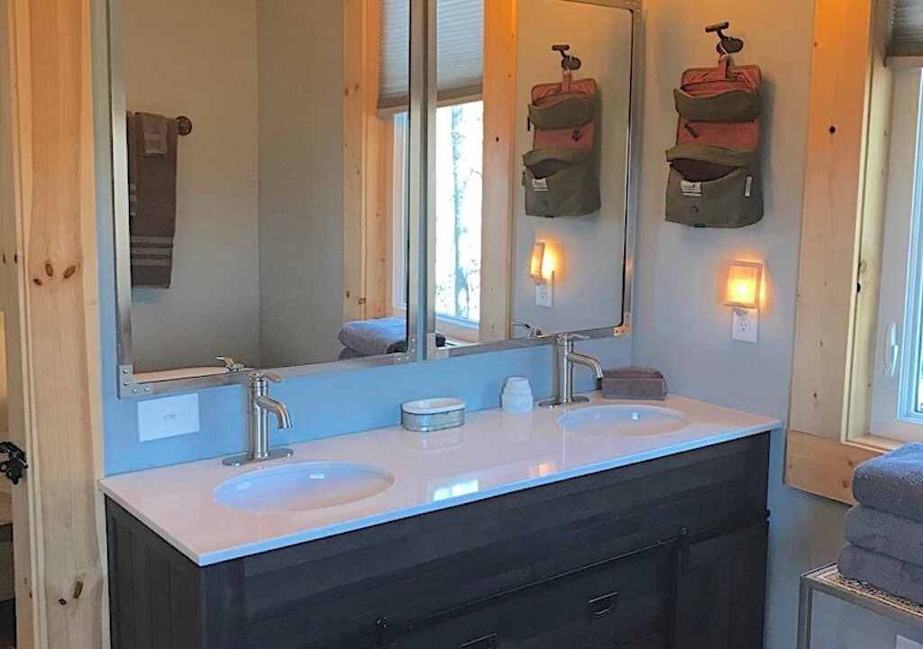 Photo of Bathroom in Apple Ridge