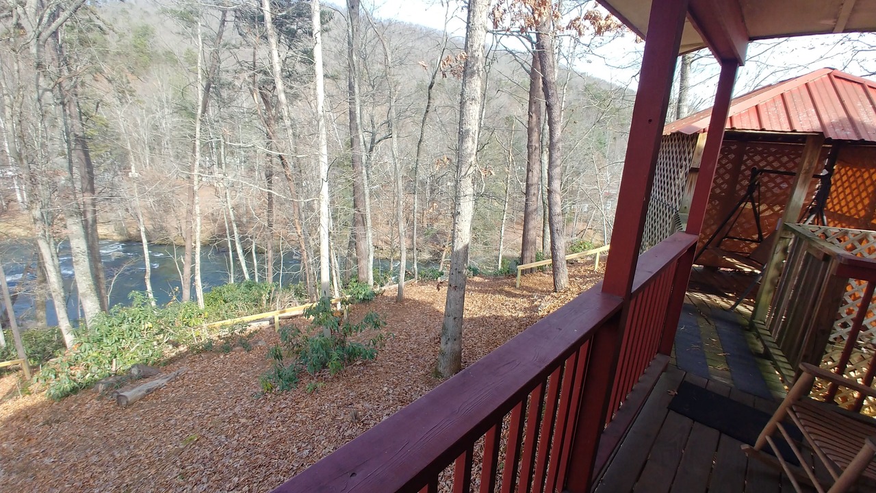 Photo of Patio Balcony in Cherokee