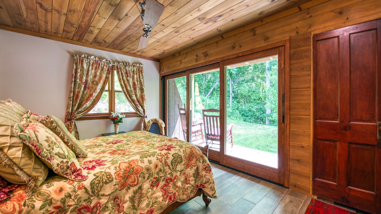 Photo of Bedroom in Clyde