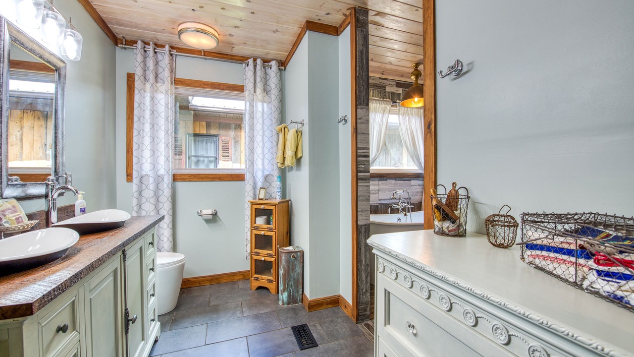 Photo of Bathroom in Clyde