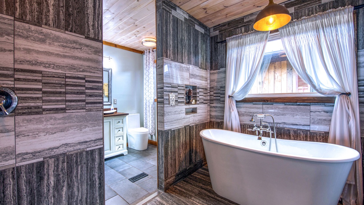 Photo of Bathroom in Clyde