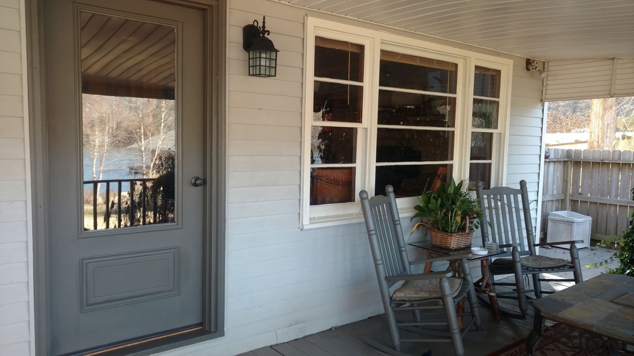 Photo of Patio Balcony in Guntersville