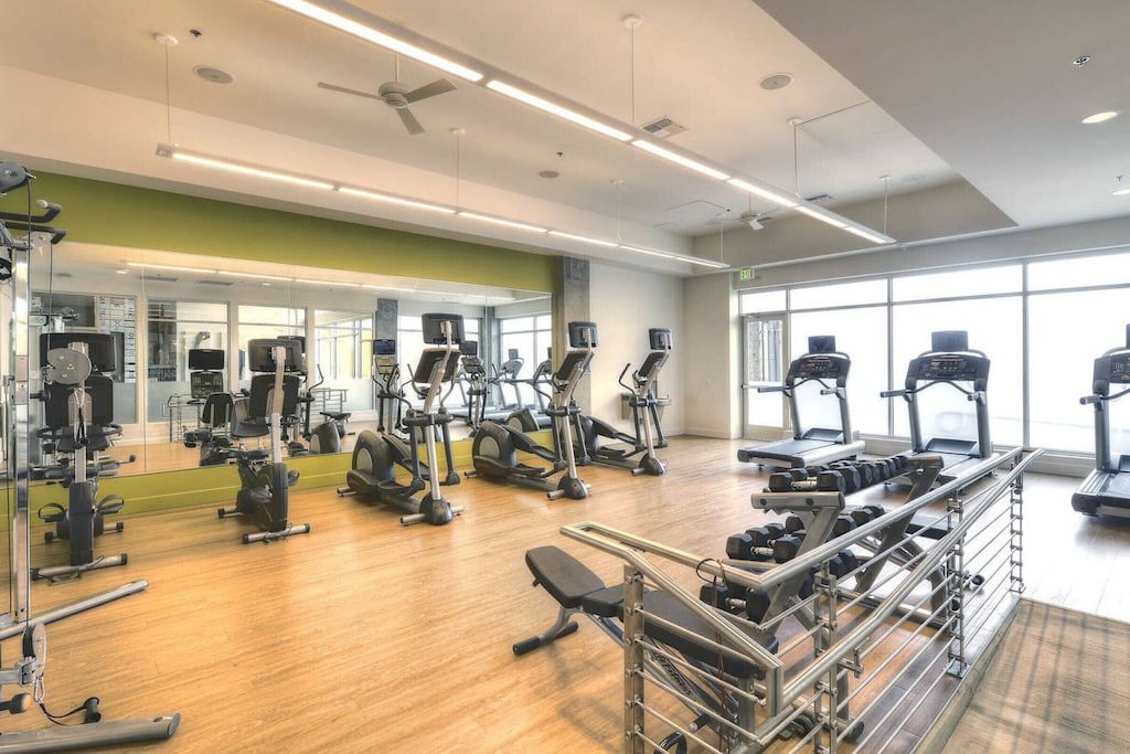 Photo of Livingroom in Charlotte Center City