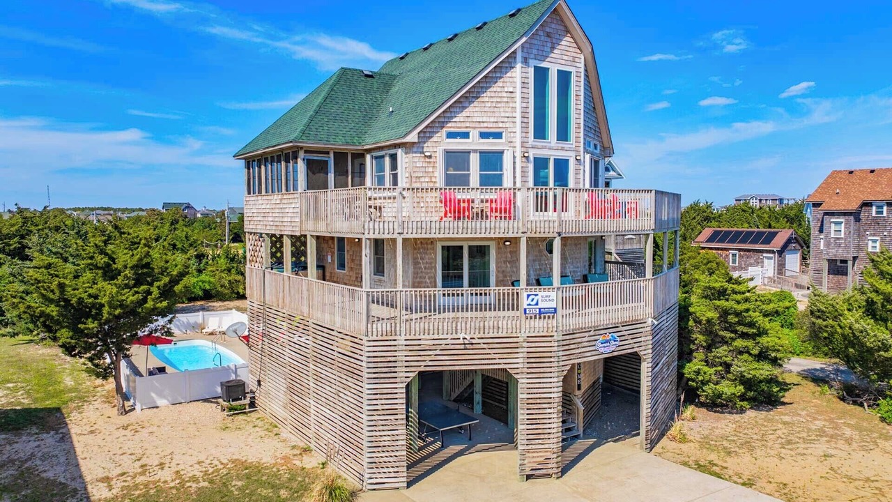 Photo of Outdoor in Waves