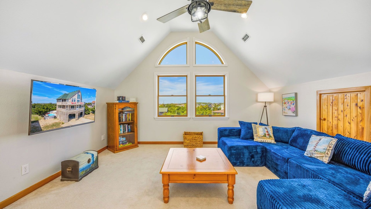 Photo of Bedroom in Waves