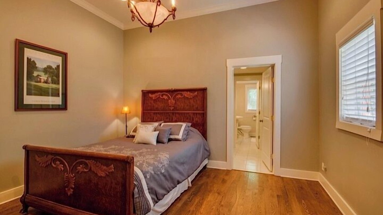 Photo of Bathroom in East End