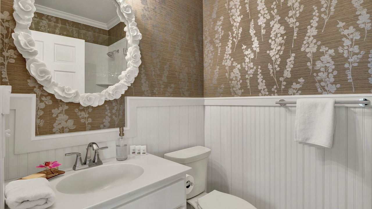 Photo of Bathroom in Shell Island