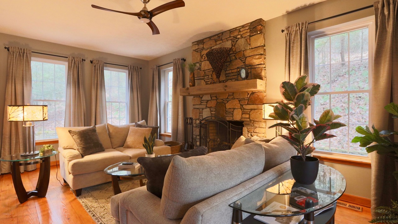 Photo of Livingroom in Gerton