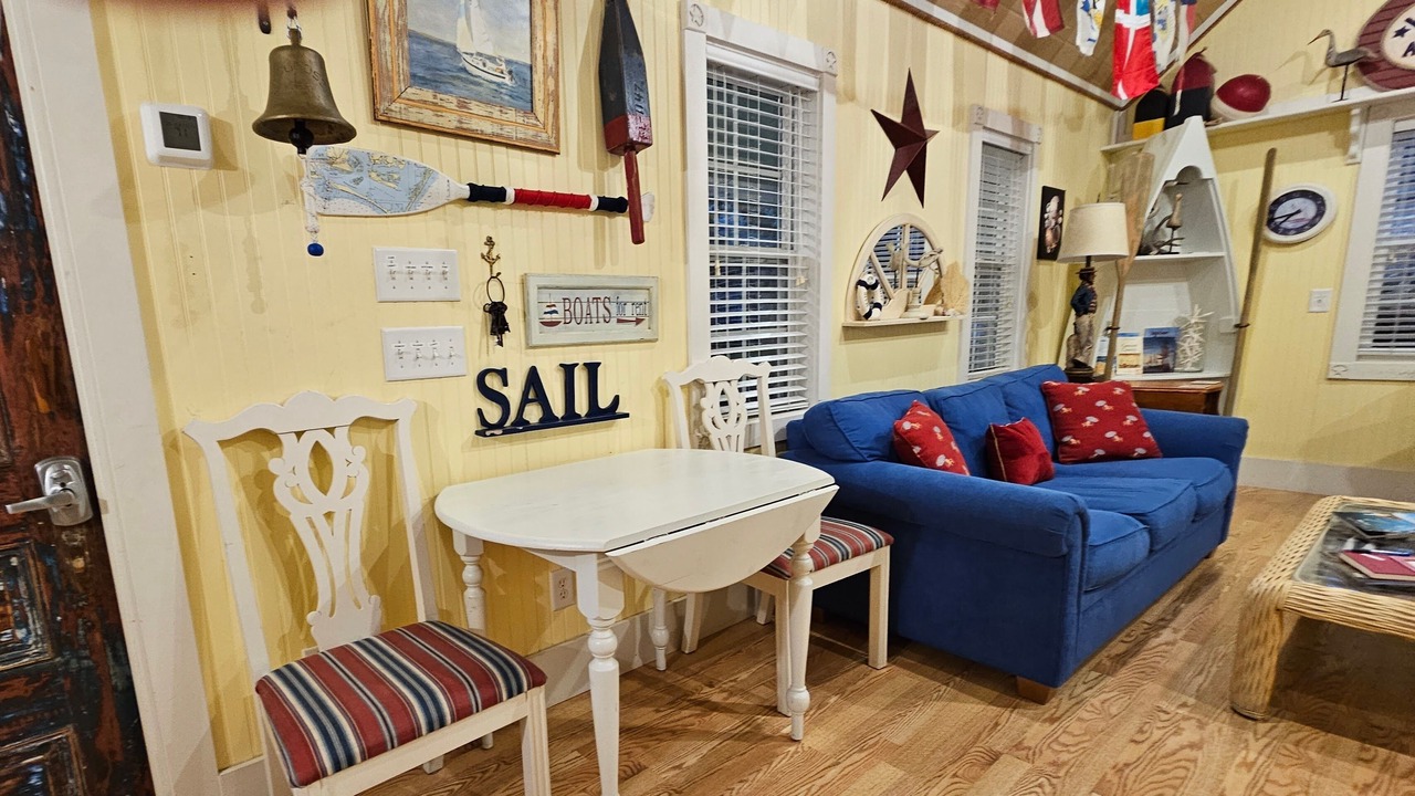 Photo of Livingroom in Morehead City