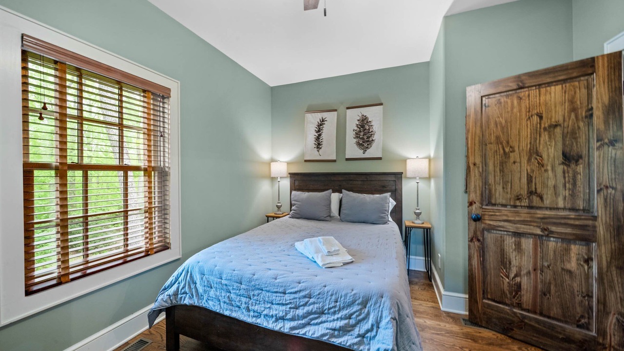 Photo of Bedroom in Blowing Rock
