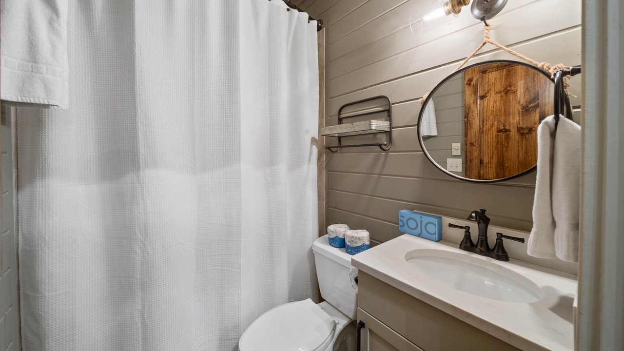 Photo of Bathroom in Blowing Rock
