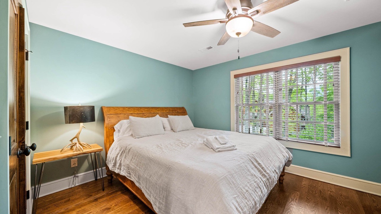 Photo of Bedroom in Blowing Rock