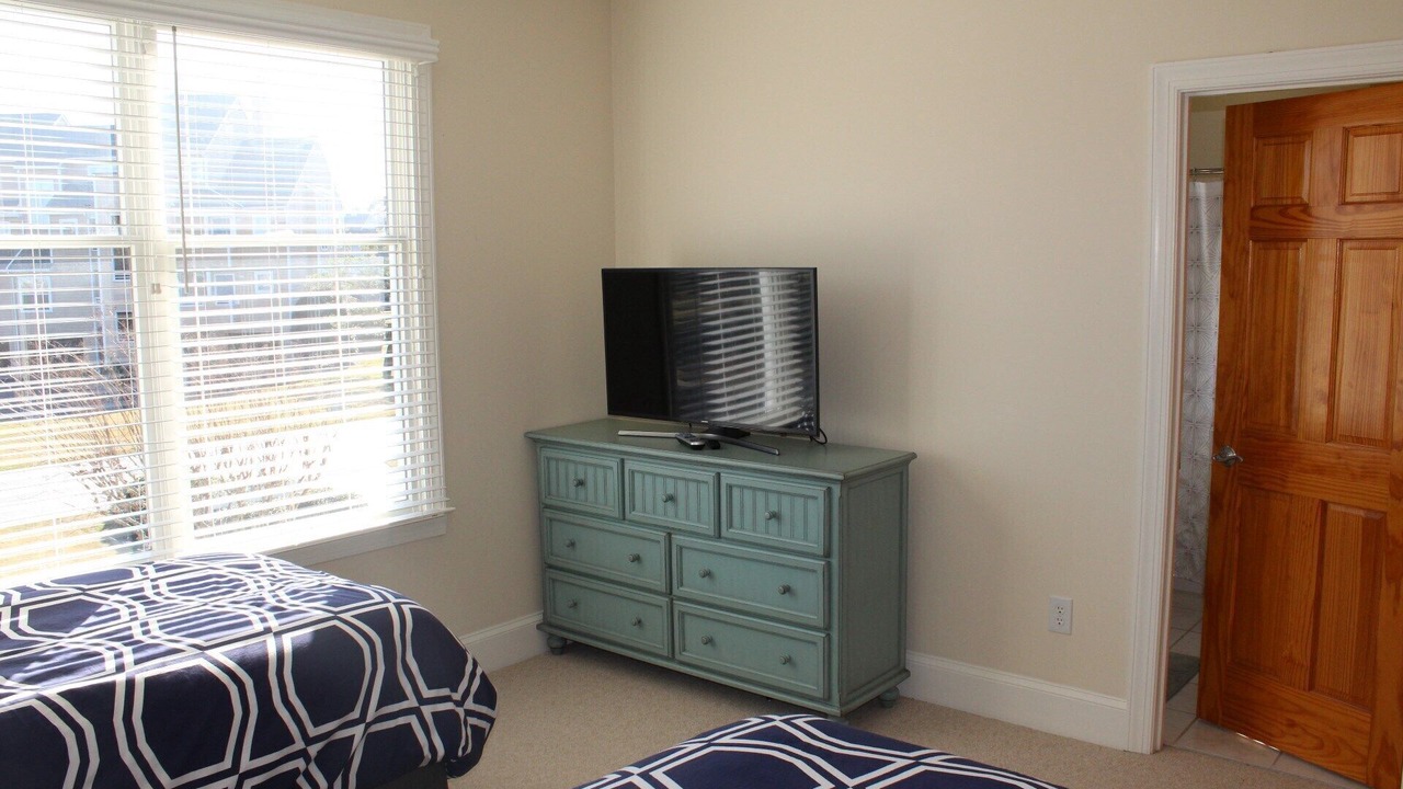 Photo of Bedroom in Manteo