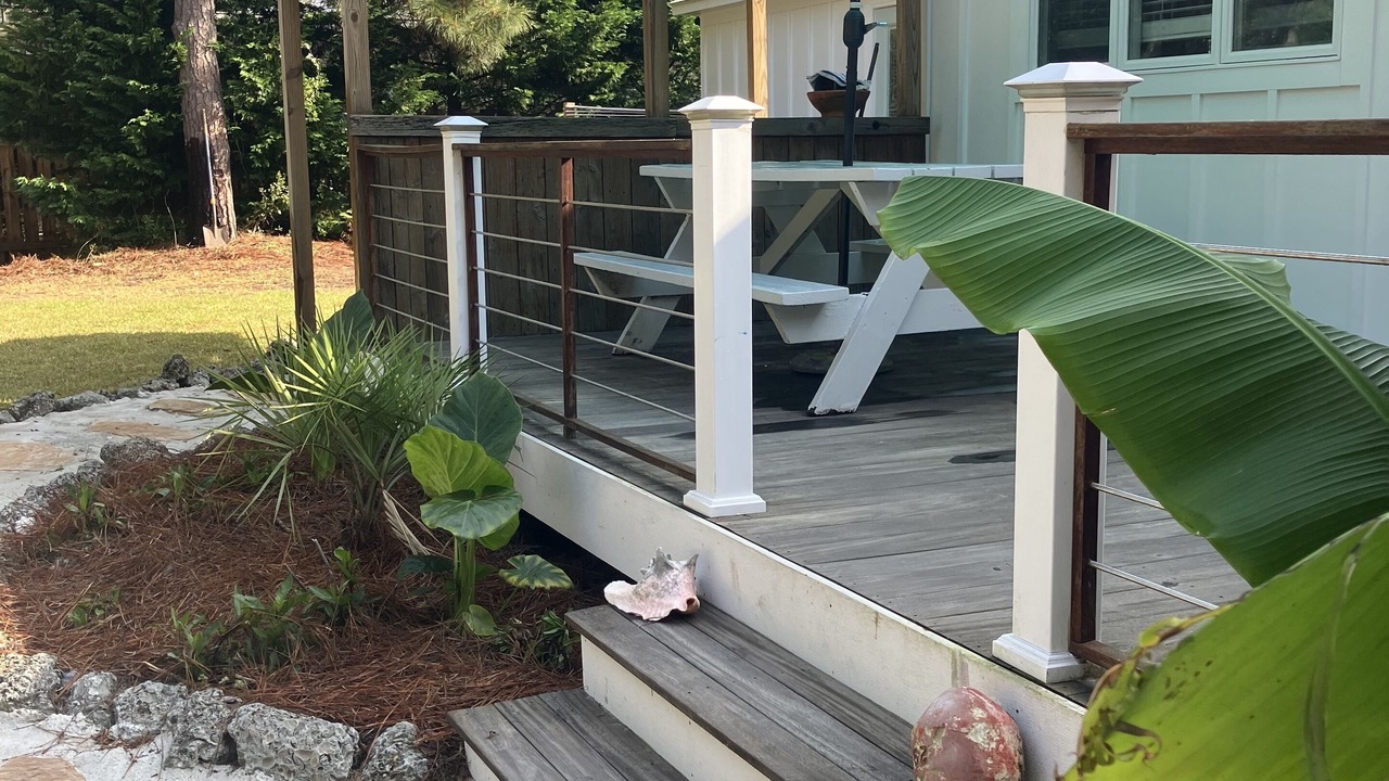 Photo of Patio Balcony in Pine Knoll Shores