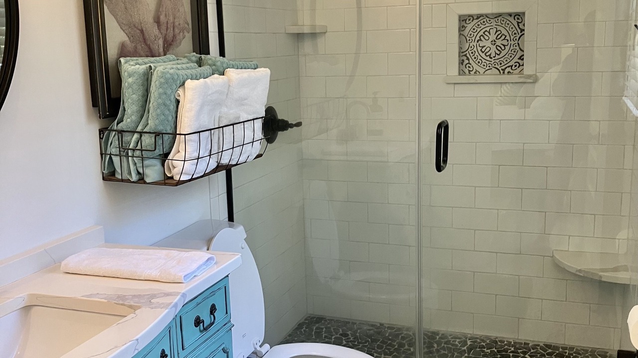 Photo of Bathroom in Pine Knoll Shores