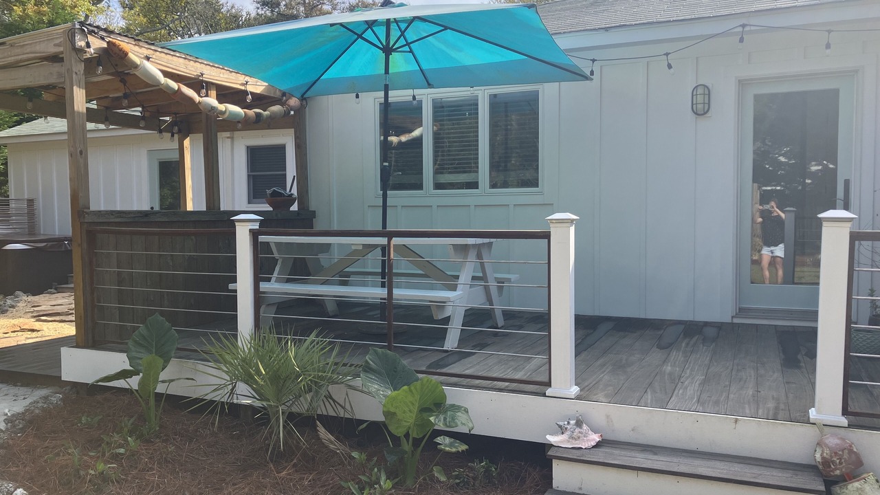 Photo of Patio Balcony in Pine Knoll Shores