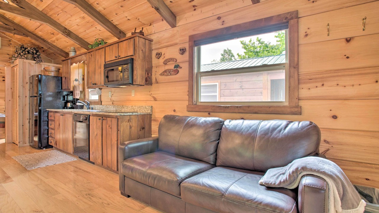 Photo of Livingroom in Mill Spring