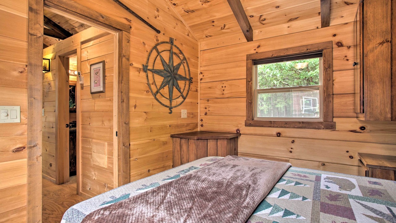 Photo of Bedroom in Mill Spring