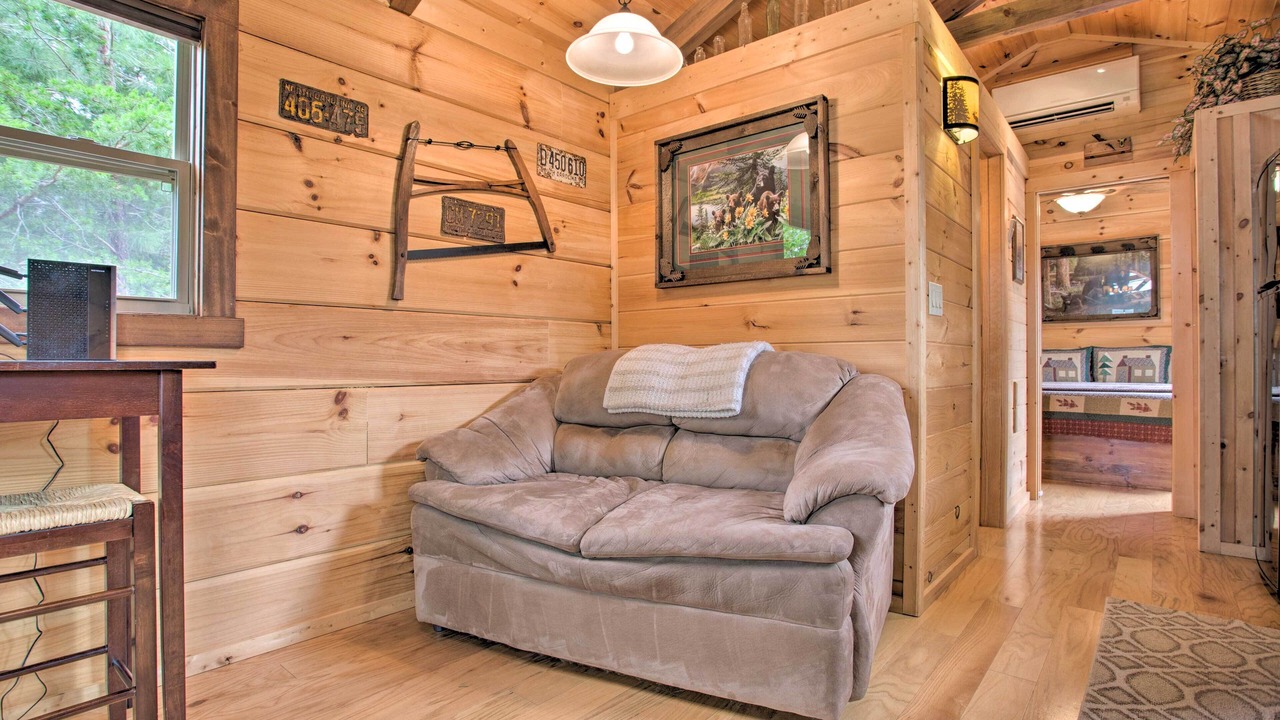 Photo of Livingroom in Mill Spring