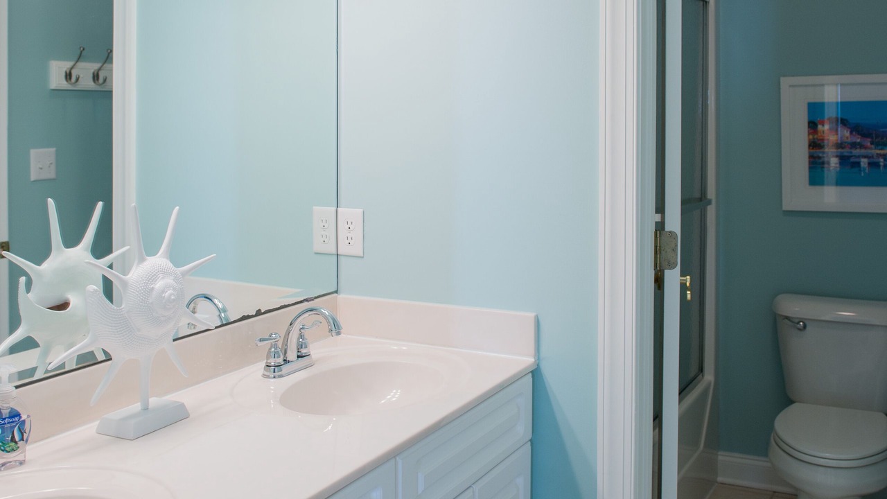 Photo of Bathroom in Wilmington Beach