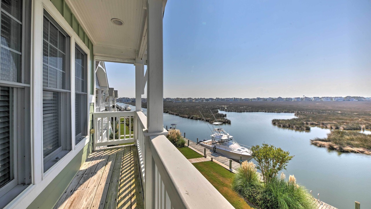 Photo of Patio Balcony in Manteo