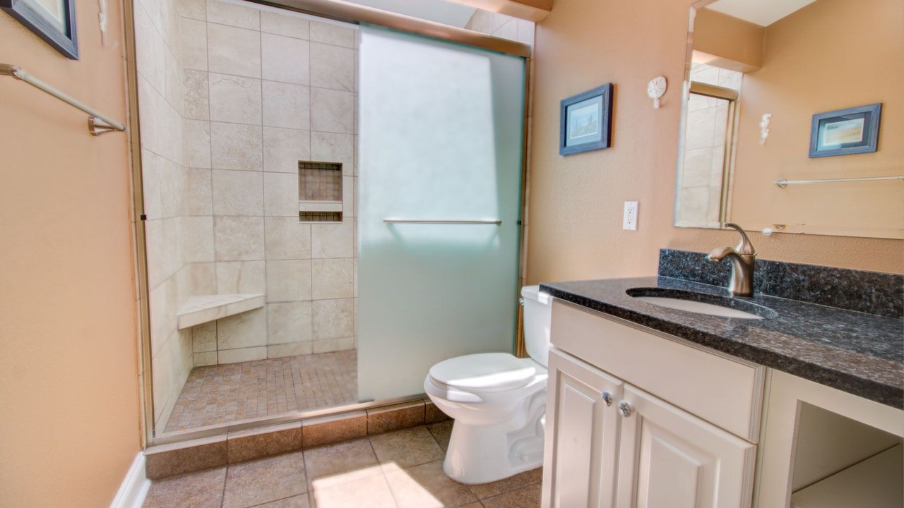Photo of Bathroom in Duck