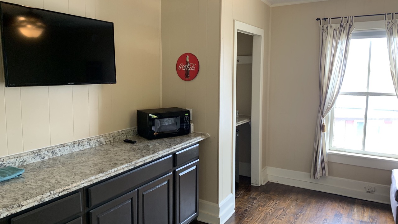 Photo of Bedroom in East End - Valley Street
