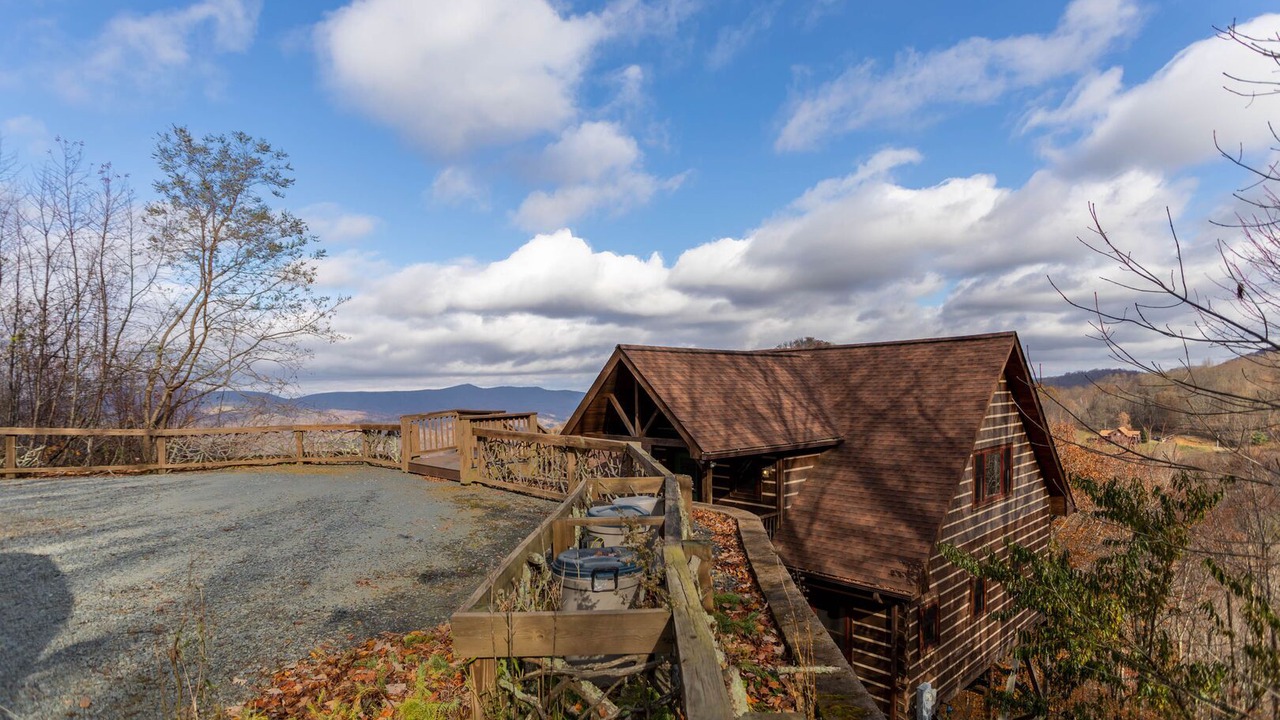 Photo of Outdoor in Zionville