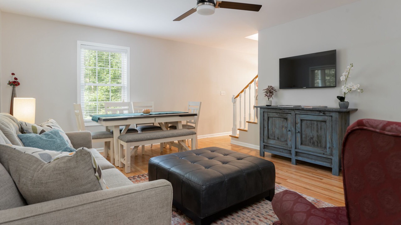 Photo of Livingroom in Woodfin