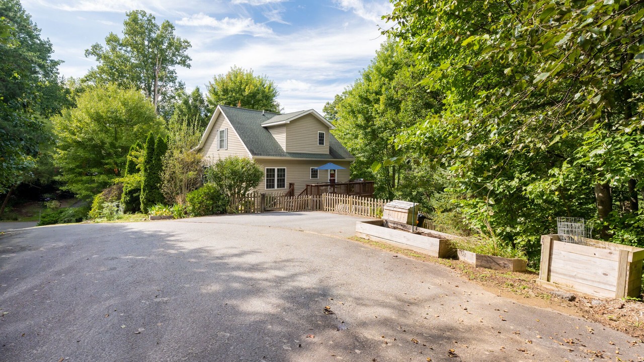 Photo of Outdoor in Woodfin
