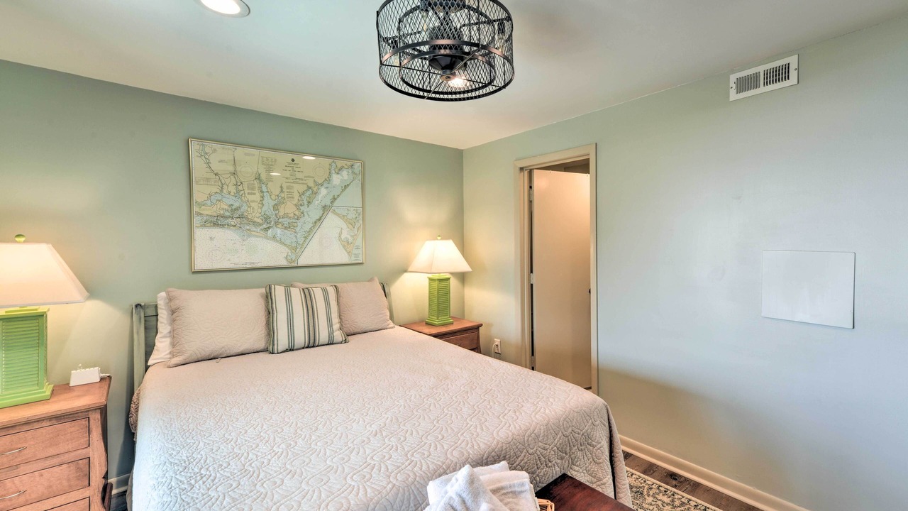 Photo of Bedroom in Indian Beach