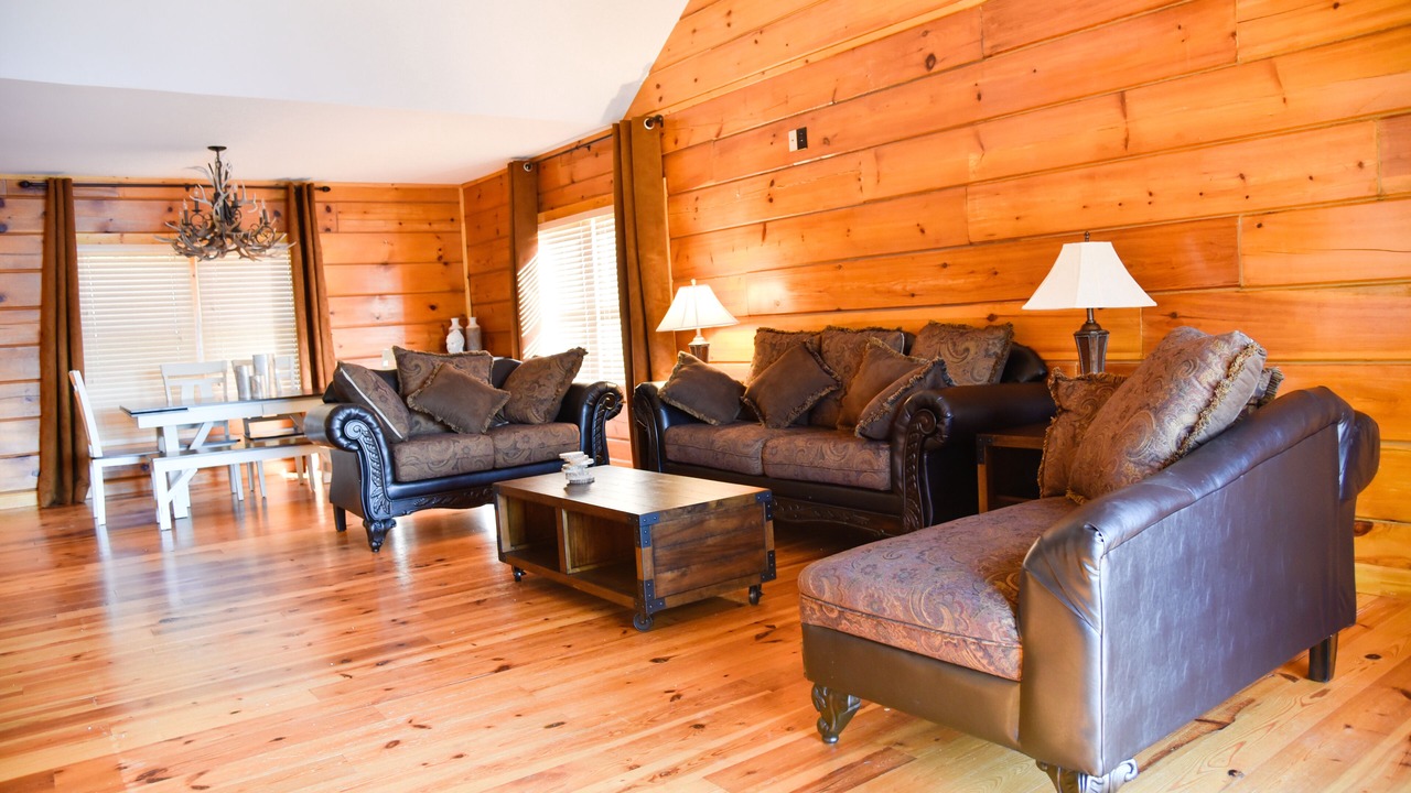 Photo of Livingroom in Southmont