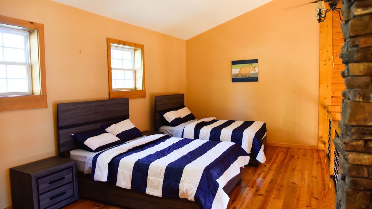Photo of Bedroom in Southmont