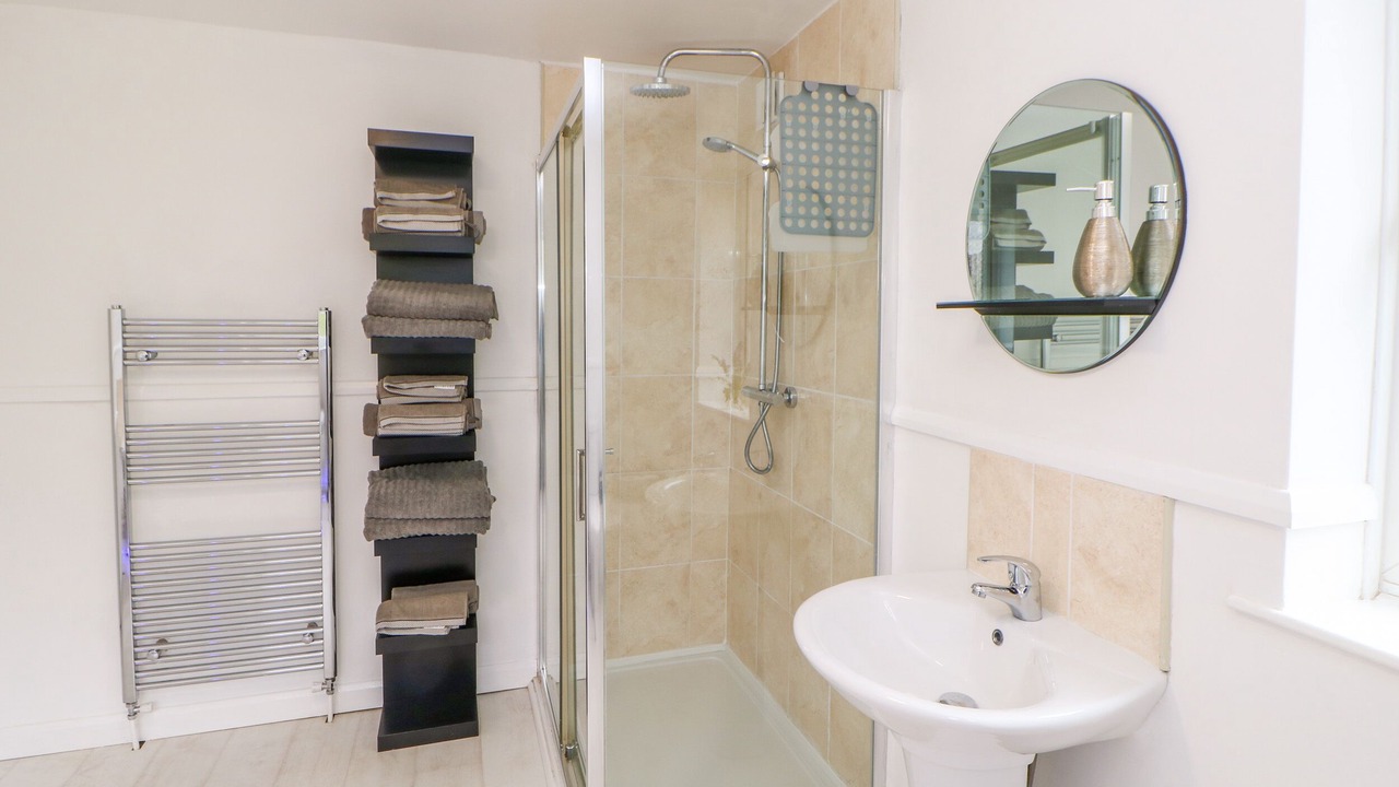 Photo of Bathroom in Headlam