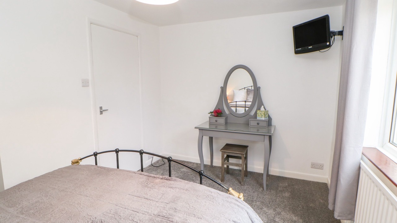 Photo of Bedroom in Headlam