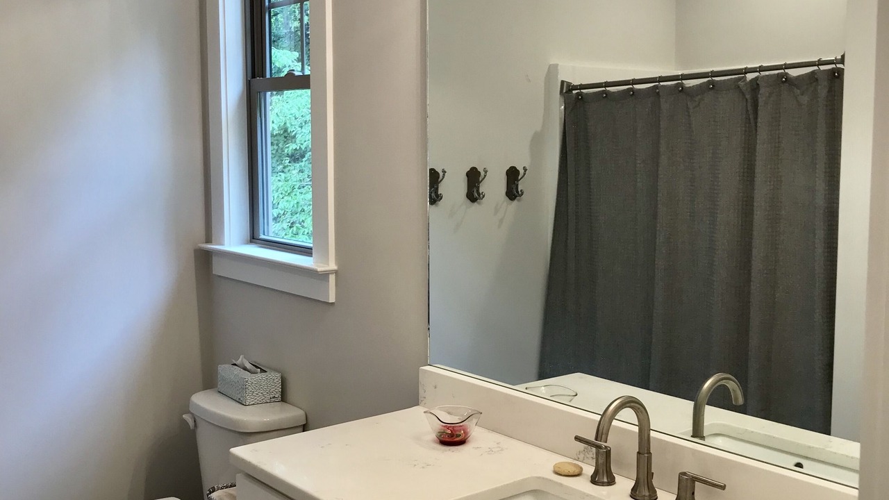 Photo of Bathroom in Semora