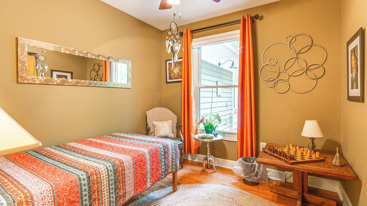 Photo of Bedroom in Black Mountain