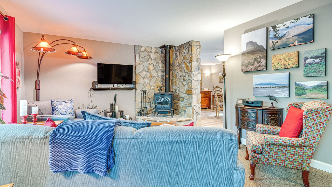 Photo of Livingroom in Black Mountain