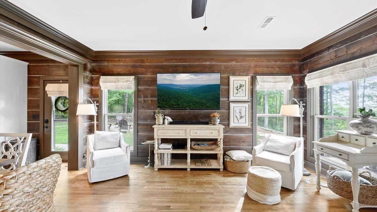 Photo of Livingroom in Monteagle