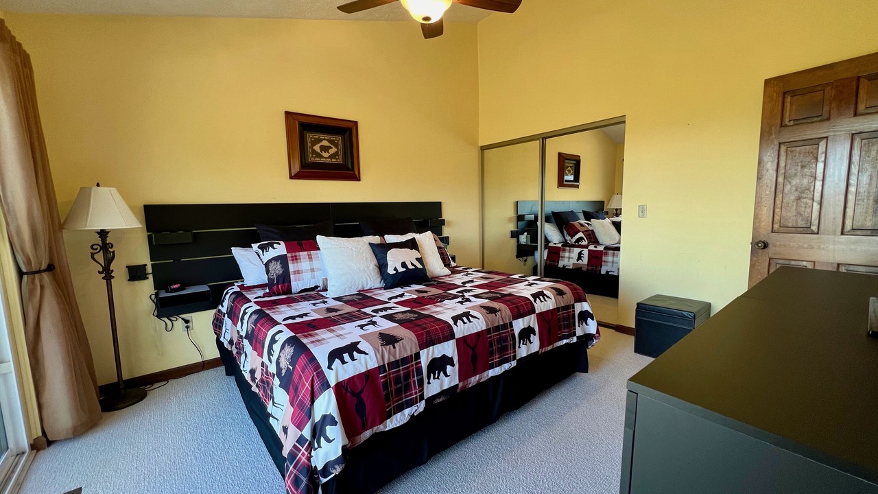 Photo of Bedroom in Burnsville