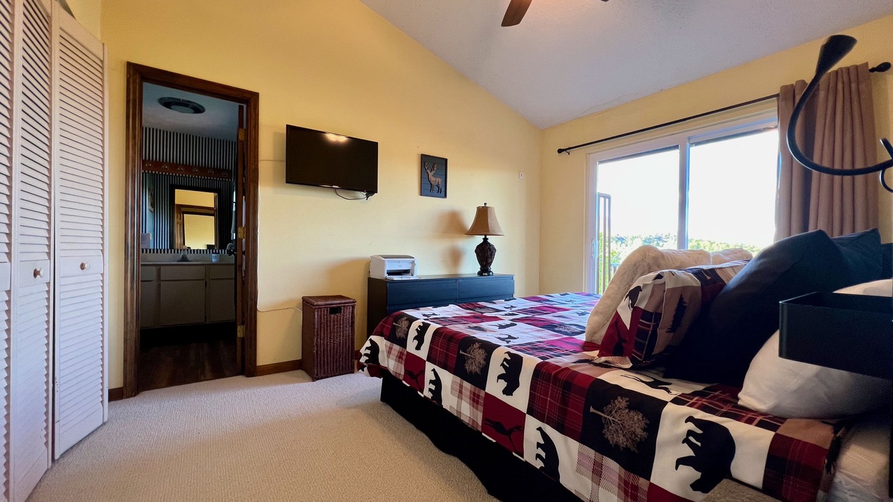 Photo of Bedroom in Burnsville