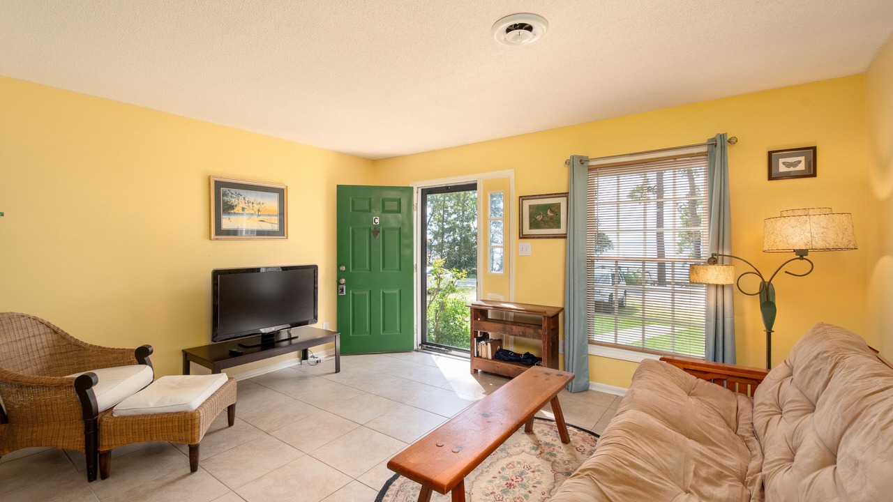 Photo of Livingroom in Lake Waccamaw