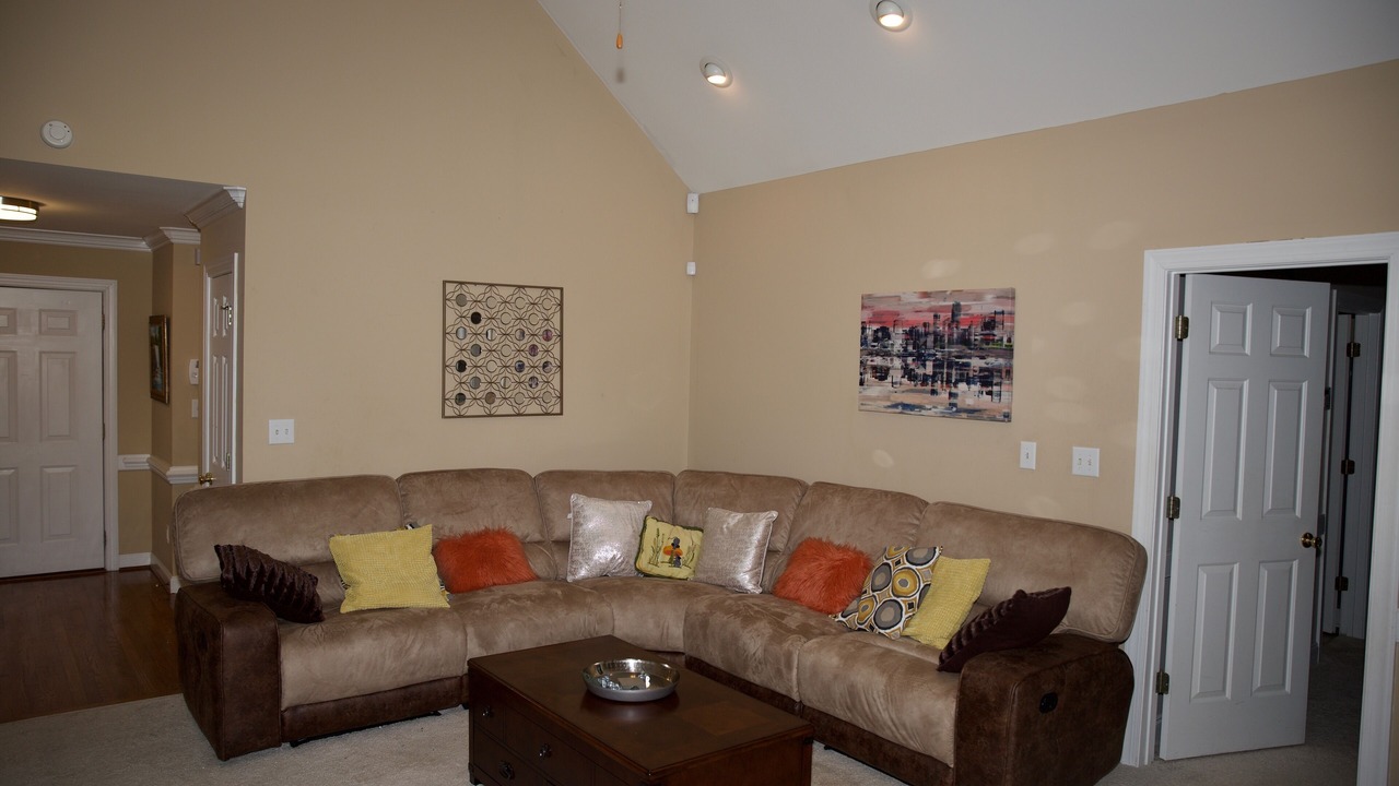 Photo of Livingroom in Greenville