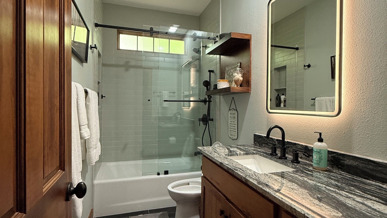 Photo of Bathroom in Sapphire