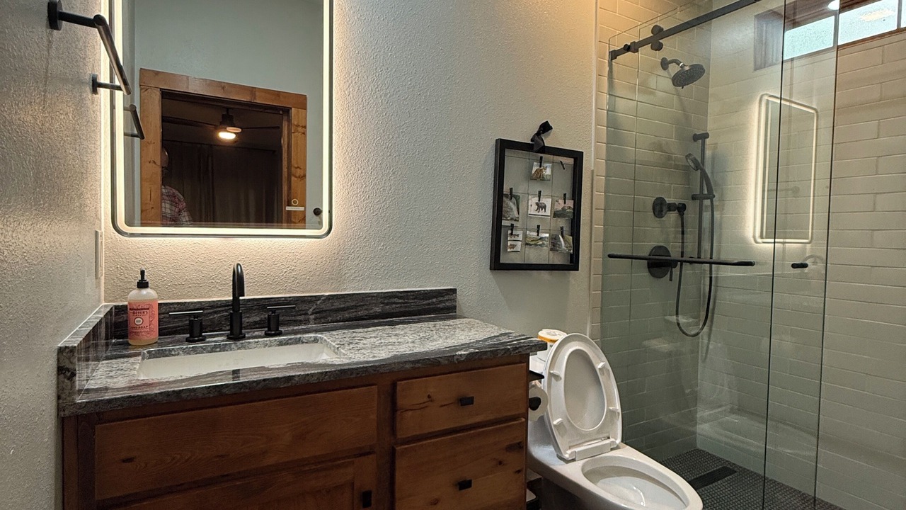 Photo of Bathroom in Sapphire