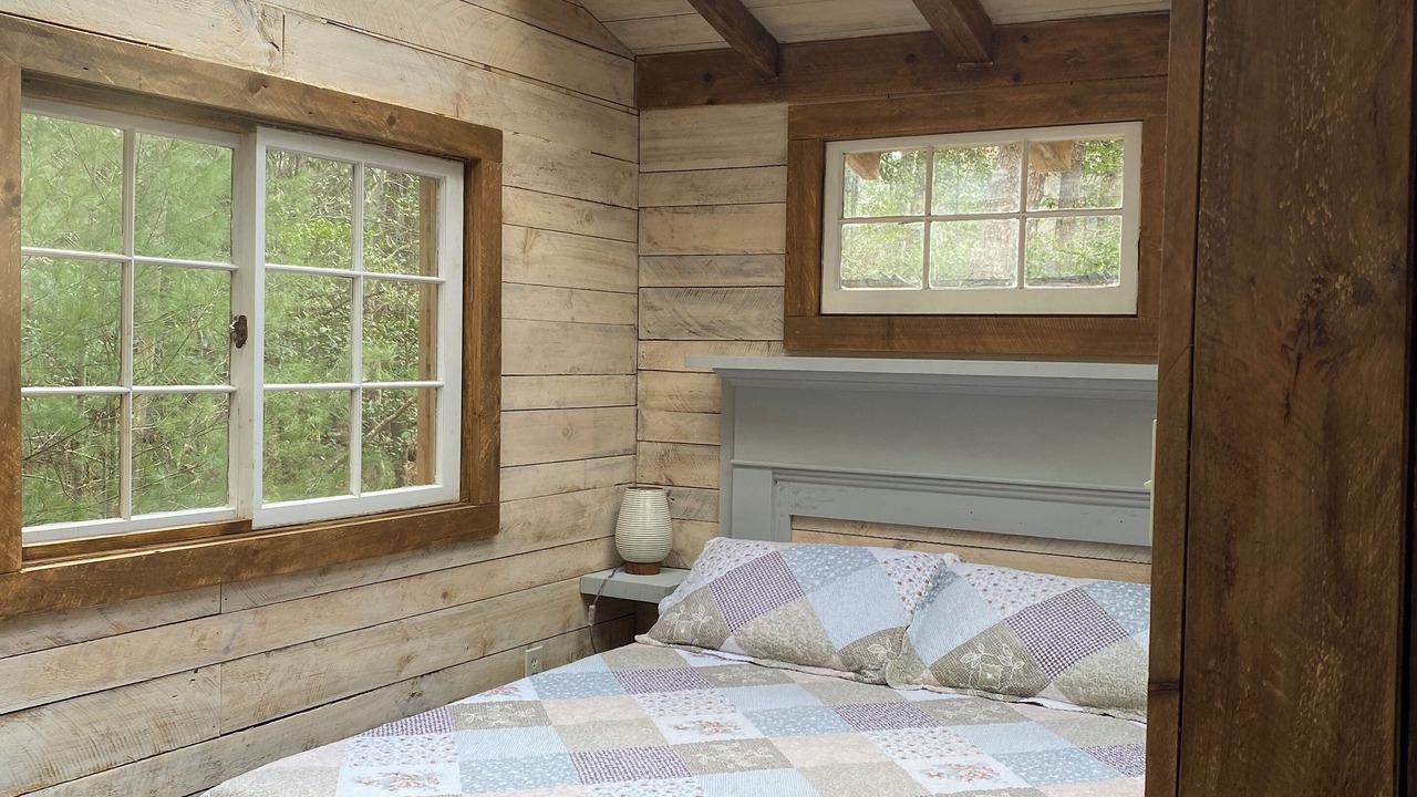 Photo of Bedroom in Purlear