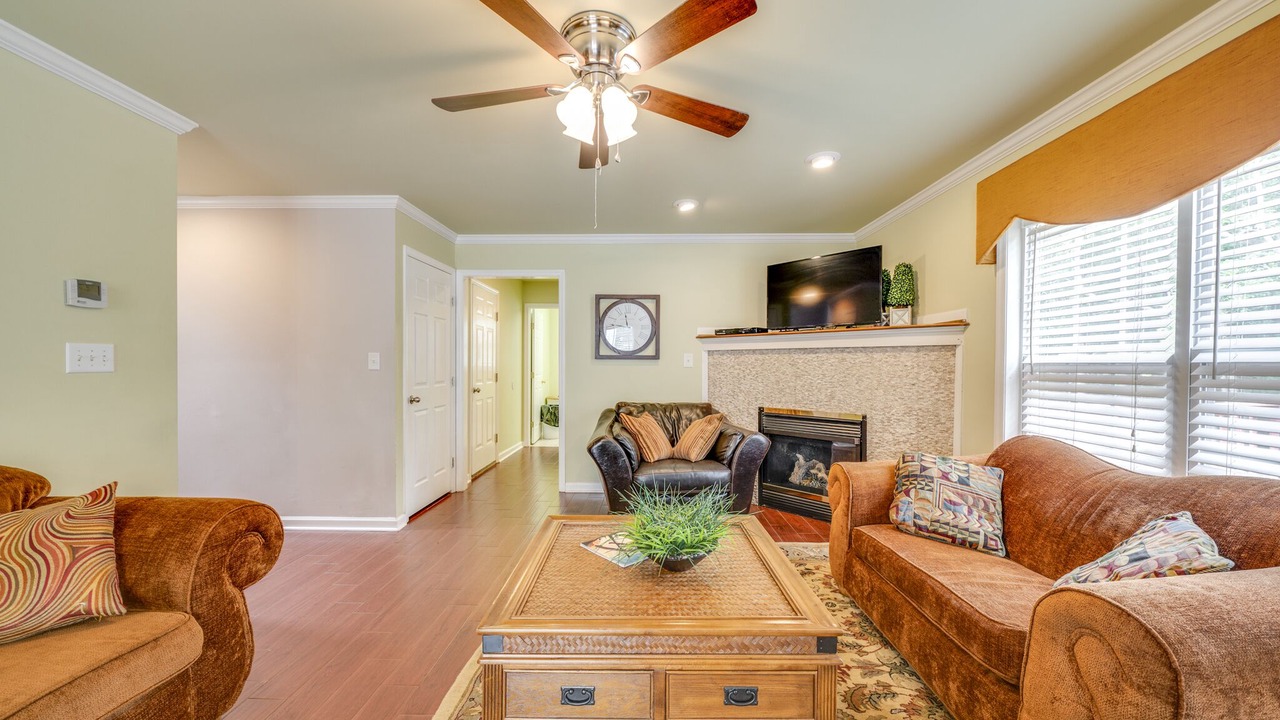 Photo of Livingroom in Southwest Raleigh