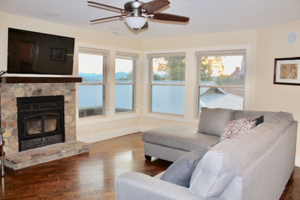 Photo of Livingroom in East End - Valley Street
