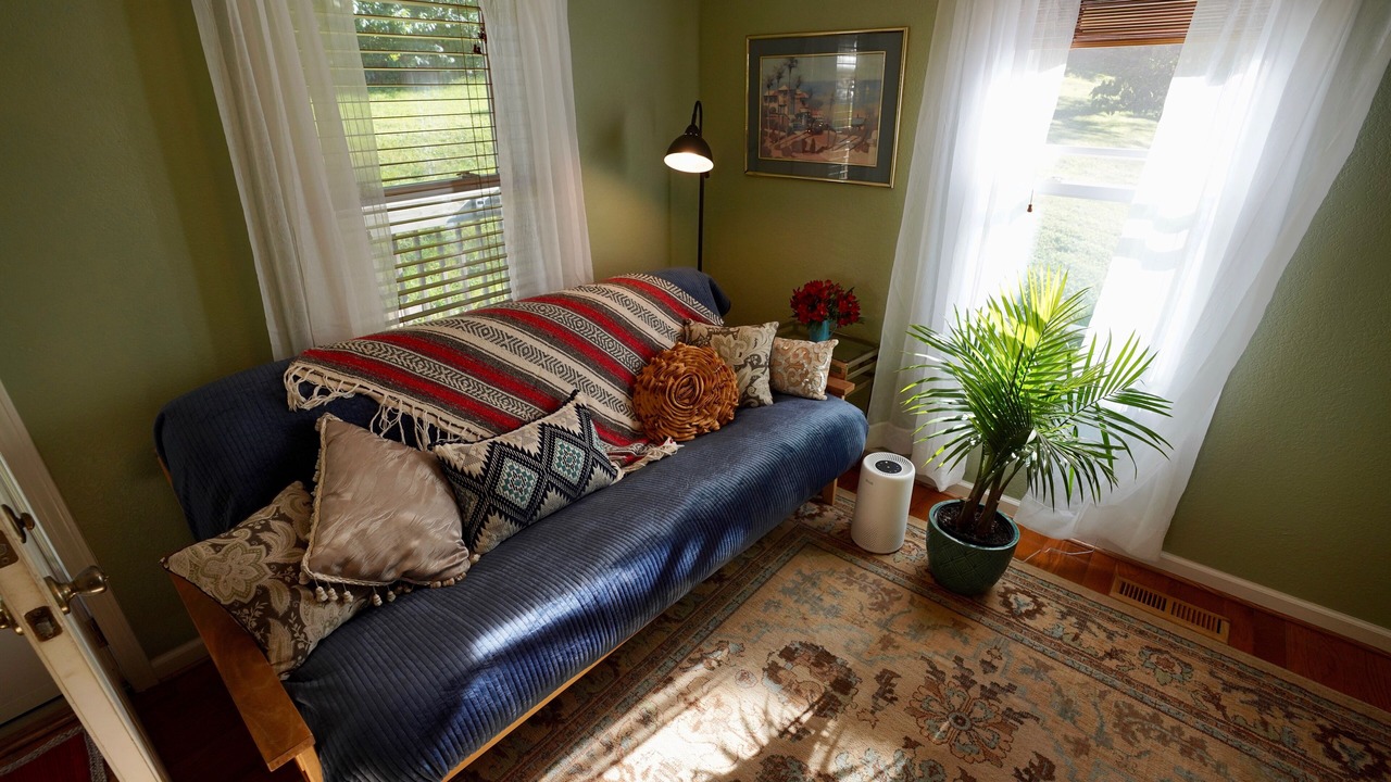 Photo of Livingroom in Fairview